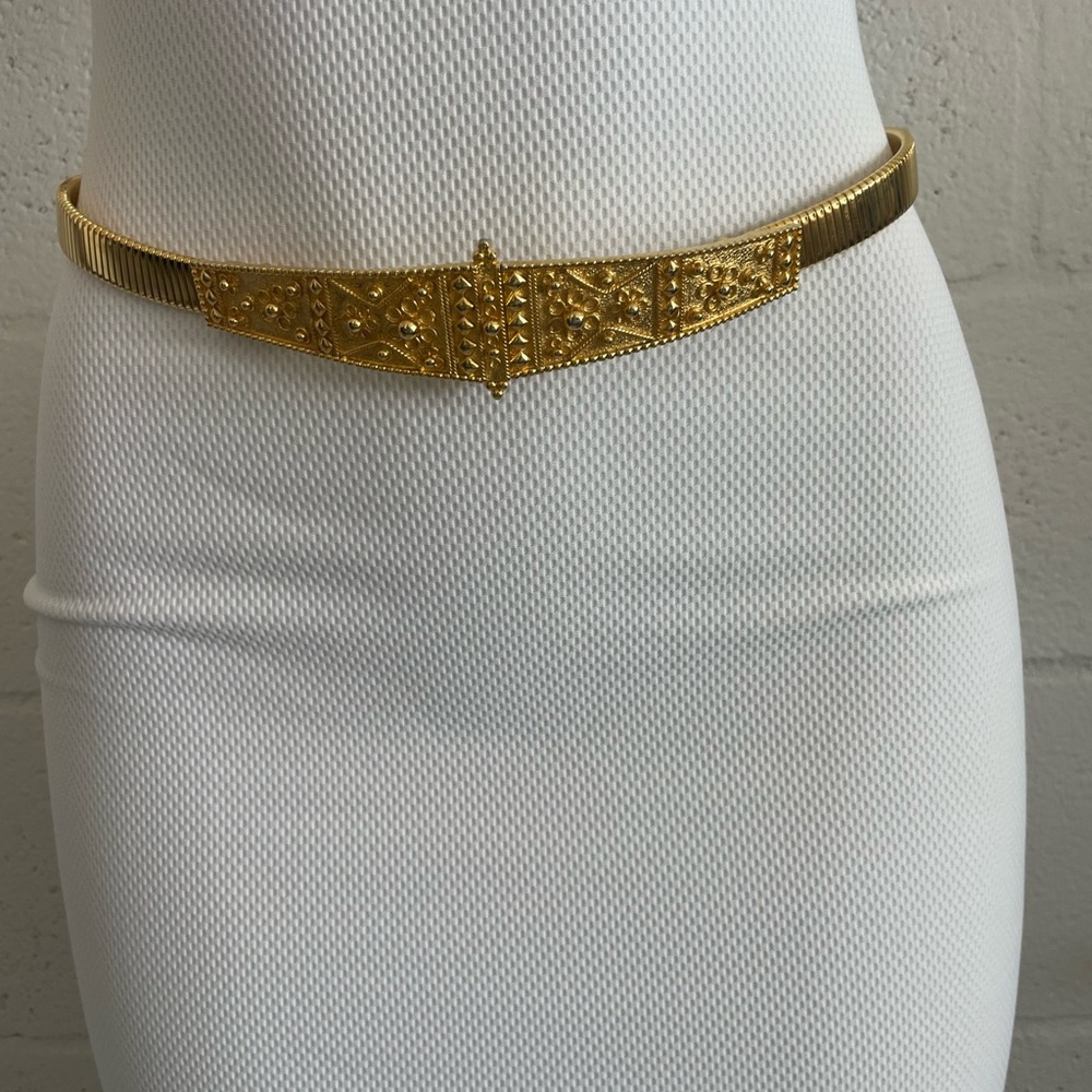 Elegant Gold Women's Belt
